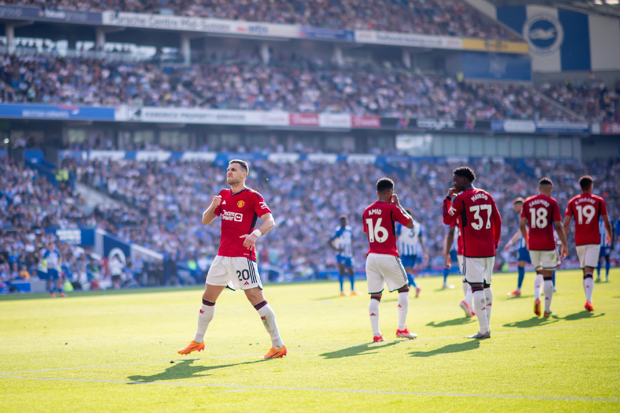 罗斯足球依 罗斯足球依