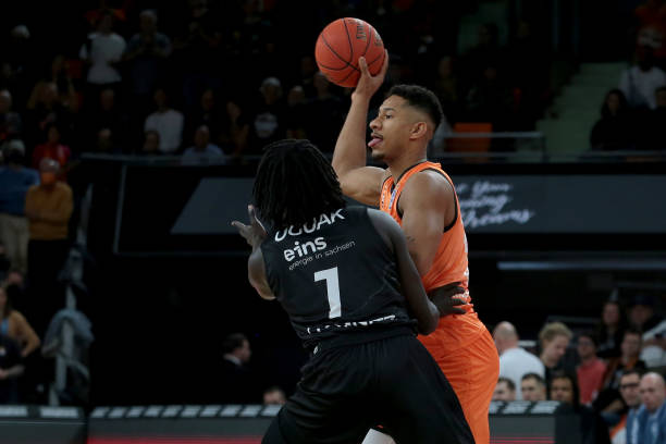 通过不断调 通过不断调