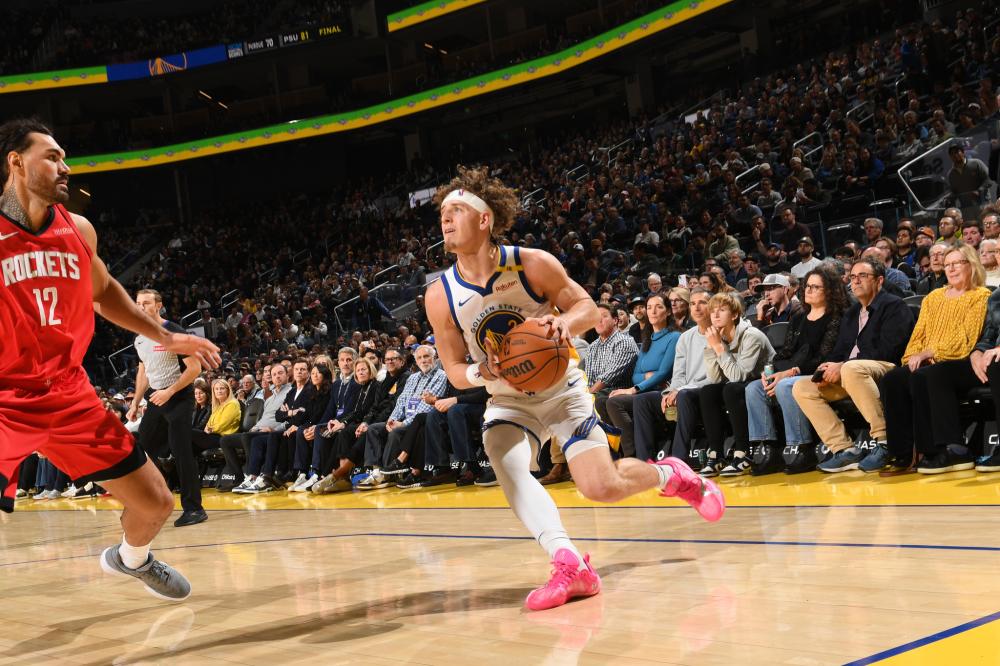 现吸引了西 现吸引了西